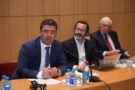 Mətbuat xidmətlərinin rəhbərləri üçün master-klass təşkil olunub