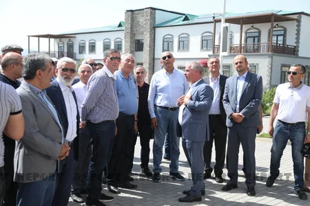 Siyasi partiya sədrləri Ağalı kəndi ilə tanış olub - YENİLƏNİB-2