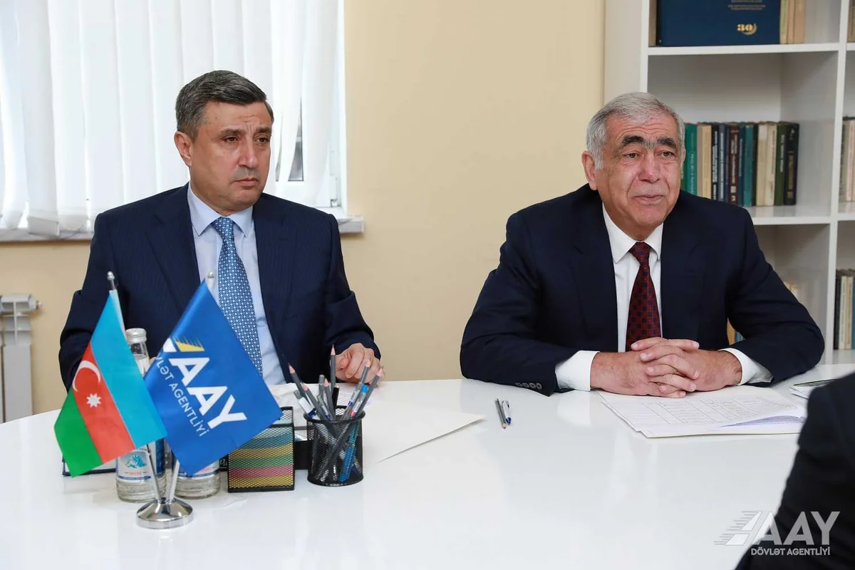 Saleh Məmmədov Abşeronda vətəndaşları qəbul edib