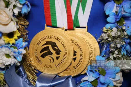 Ağırlıqqaldırma üzrə yığma komanda Vətənə qayıdıb