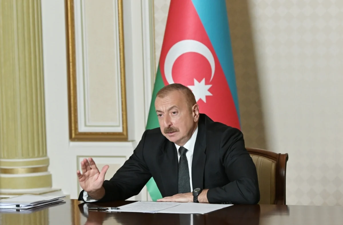 İlham Əliyev: “Azərbaycanda lazım olmayan layihələr icra edilir”