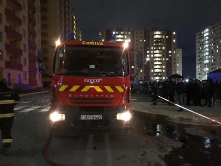 Saraydakı partlayışda bir nəfər yaralanıb, binaya və avtomobilə ziyan dəyib - YENİLƏNİB-4