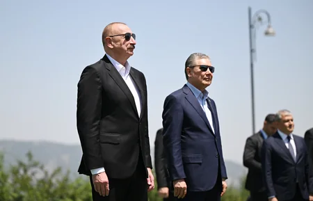 Karabakh horse named “Dostlug” presented to Gurbanguly Berdimuhamedov at Jidir Duzu plain