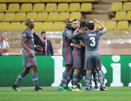 Çempionlar Liqası: Beşiktaş və Mançester Siti ardıcıl 3-cü qələbəsini qazanıb
