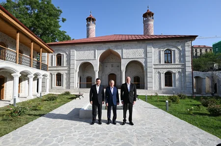 Azərbaycan, Özbəkistan və Qırğızıstan prezidentləri Şuşada gəziblər - YENİLƏNİB