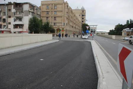 ​Həsən Əliyev küçəsində yeni yol hissəsi salınıb - FOTO
