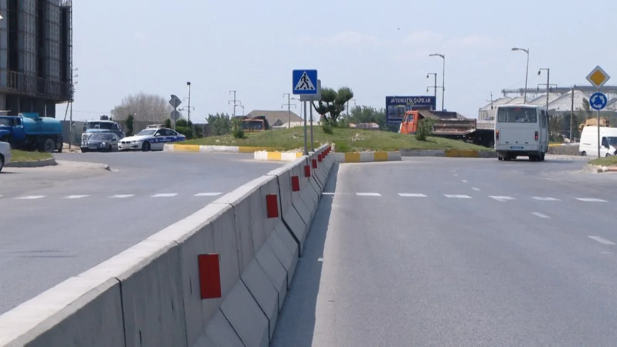 Bakı-Şamaxı-Yevlax avtomobil yolunda hərəkət iştirakçılarının fasiləsiz və təhlükəsiz hərəkəti təmin olunub - VİDEO