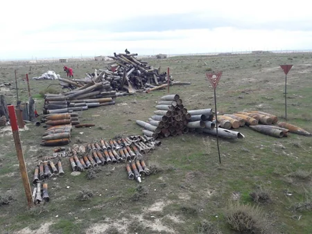 Xızıda 224 ədəd partlamamış hərbi sursat aşkar edilib - FOTO