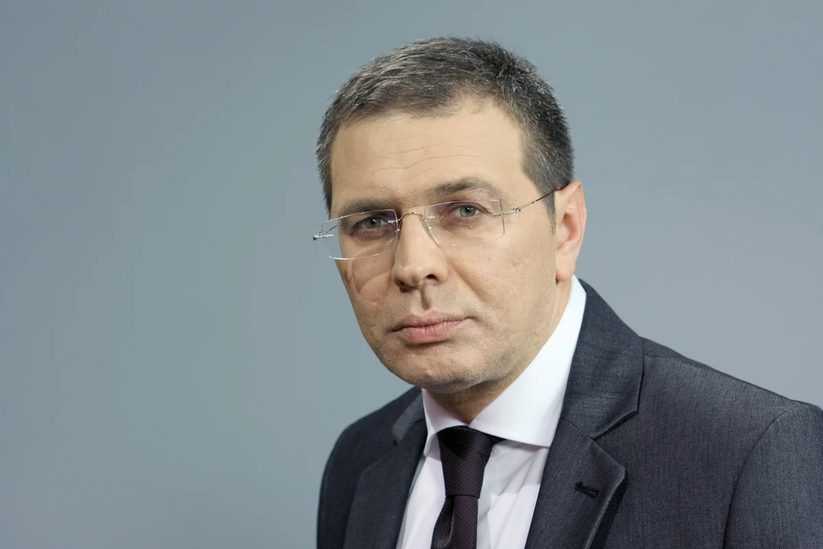 Yunanıstanda jurnalistə sui-qəsd edilib
