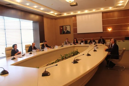 İsmayıllı sakinləri nazirdən yaradıcılıq evinin dam örtüyünün dəyişdirilməsini xahiş ediblər