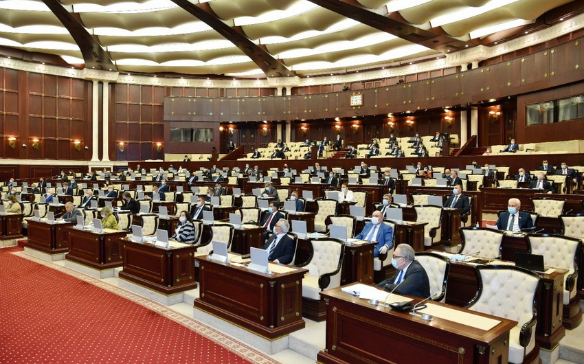 Milli Məclis 4 qanuna dəyişiklikləri II oxunuşda təsdiqlədi