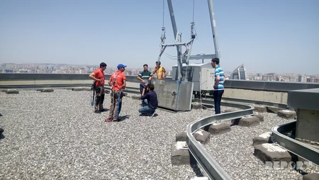 Bakının şüşəsilən alpinistləri - REPORTAJ