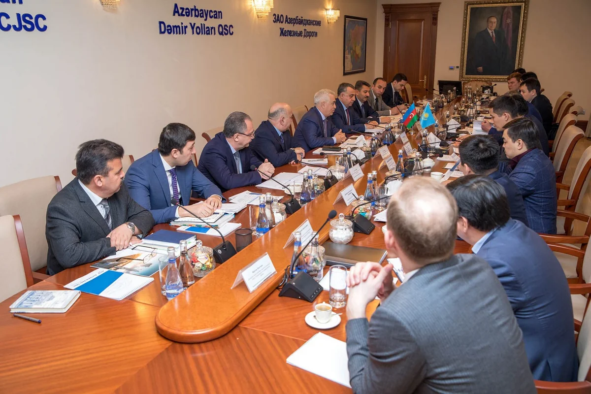 Azerbaijan, Kazakhstan mull issues of railway cooperation