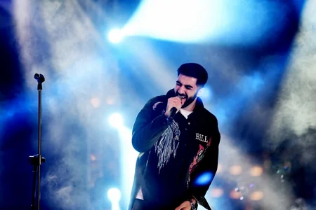 Heydər Əliyev Mərkəzinin parkında Müstəqillik Günü münasibətilə konsert olub