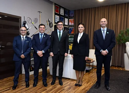 Fərid Qayıbov İslam Həmrəyliyi İdman Assosiasiyasının baş katibini qəbul edib