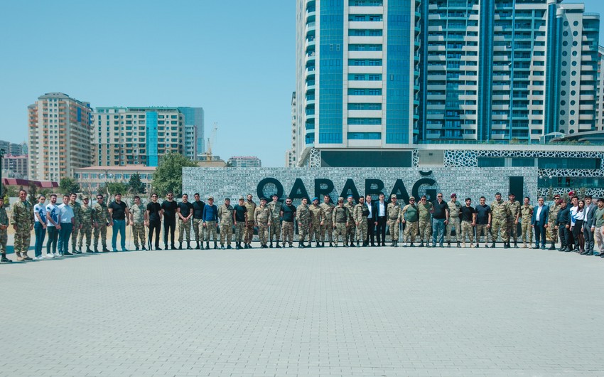 Bölgələrdə yaşayan qazilər Hərbi Qənimətlər Parkını ziyarət edib
