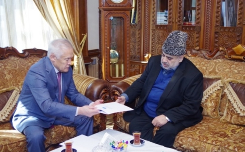 Allahşükür Paşazadə Qazaxıstanın Azərbaycandakı səfirini qəbul edib