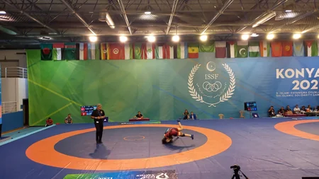 İslamiada: Azərbaycanın 4 güləşçisi finalda, Kolesnik gümüş medal qazanıb