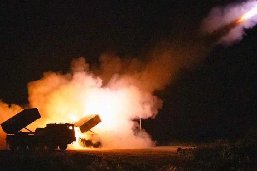 S. Korean army holds nighttime firing drills in border county of Goseong