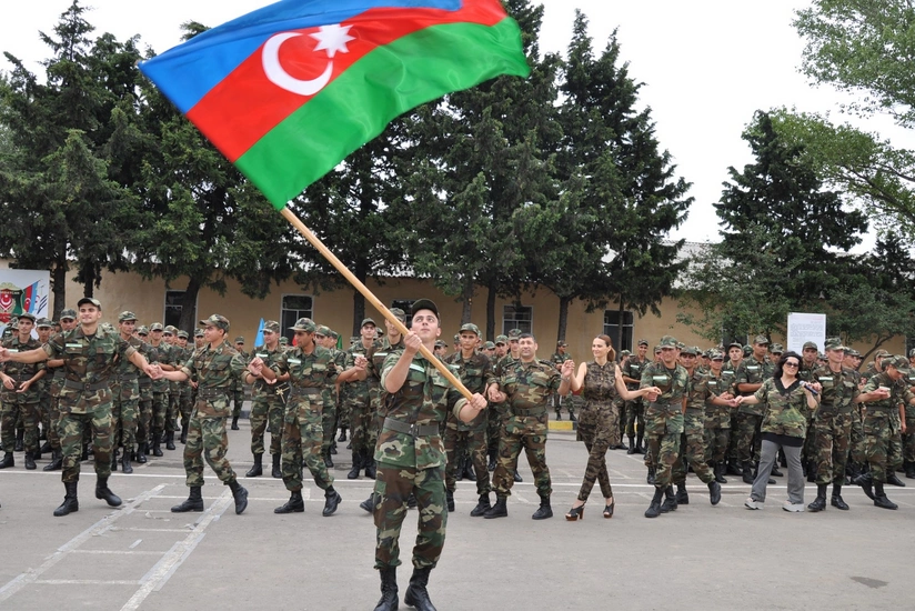 Bütövlük və azadlıq uğrunda döyüşən igid neftçilər