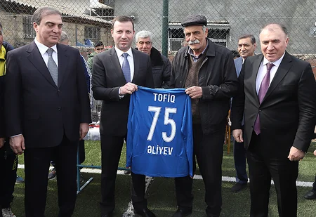 AFFA-nın Gəncədə inşa etdiyi növbəti meydança istifadəyə verilib