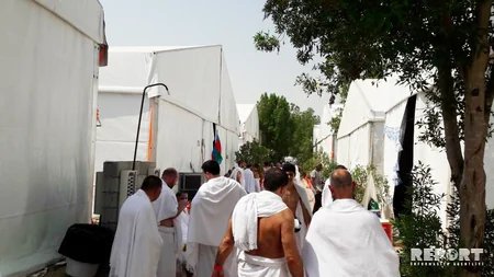 Azərbaycanlı zəvvarlar Ərəfatda ibadətə başlayıblar - FOTO