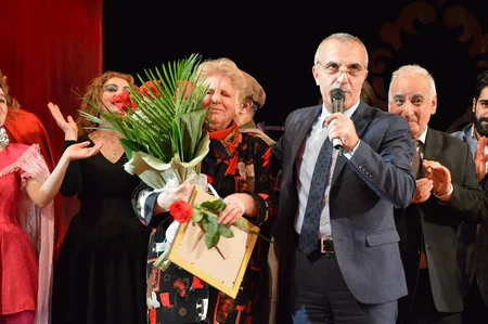 Bakı Ali Neft Məktəbinin müəllim və tələbə heyəti Gənc Tamaşaçılar Teatrının qonağı olub