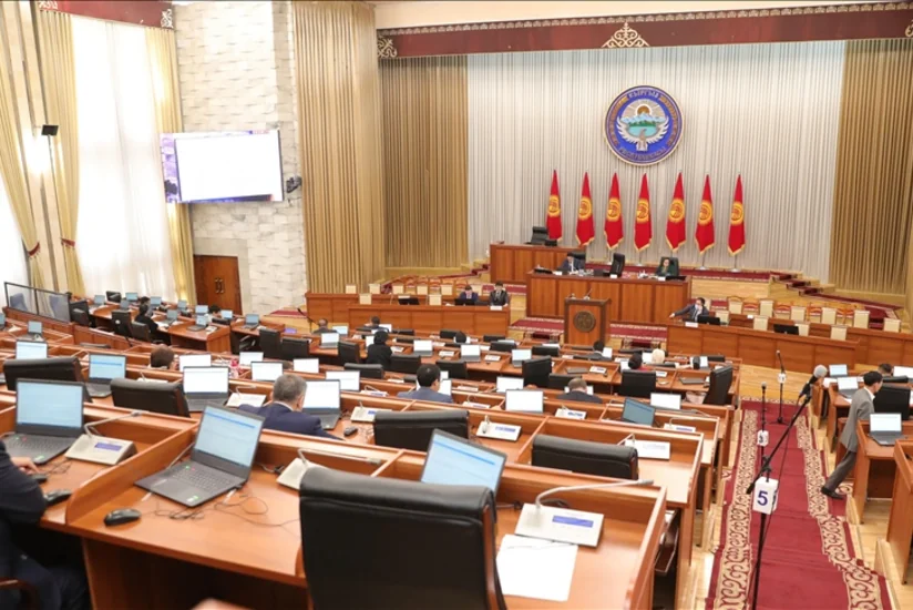 Qırğızıstanda parlament seçkiləri ərəfəsində sükut günüdür
