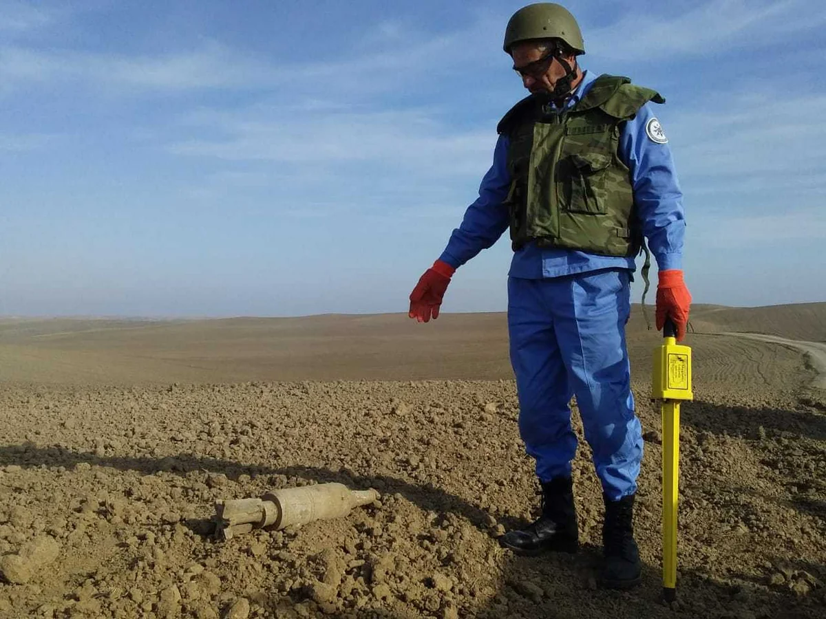 Haramı düzündə top mərmisi aşkarlanıb - FOTO