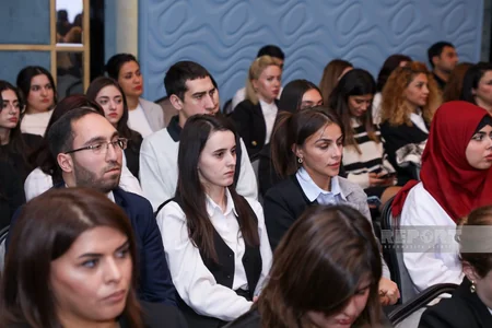 “Qalib Lider faktoru: Ölkəmizin dünyada artan nüfuzu və yeni reallıqlar” mövzusunda konfrans keçirilib