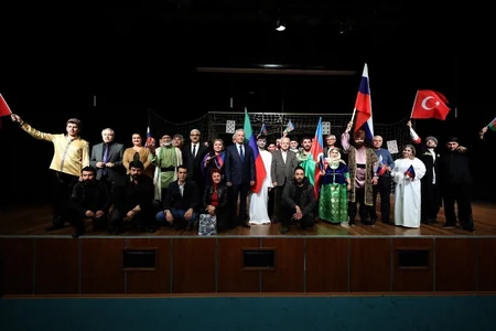 Dağıstandakı Azərbaycan Dram Teatrı Türkiyədə tamaşa ilə çıxış edib