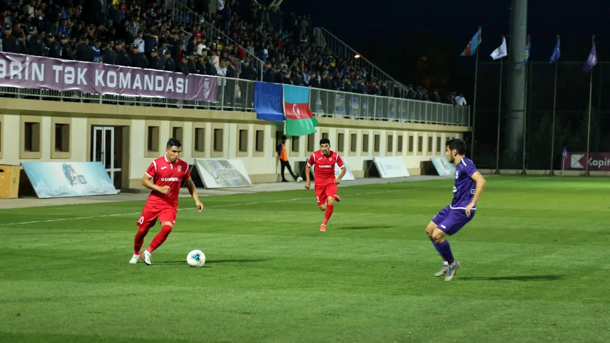 Sezar Meza Kolli: Zaur Axundov Keşlədə qalmağımı istədi