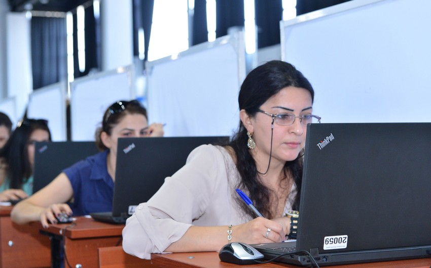 Nazirlik: Müəllimlərin işə qəbulu üzrə müsabiqəyə 52 mindən çox namizəd sənəd verib