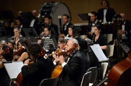 Tekfen Filarmoniya Orkestri Bakıda “100 il” adlı konsert proqramı ilə çıxış edib