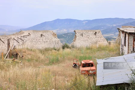 MTP travelers visit Shusha prison