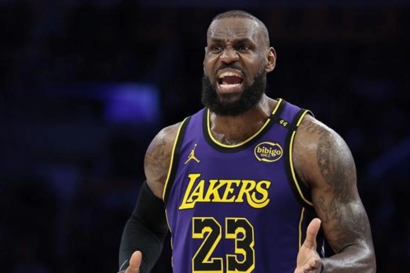 Четыре команды НБА заинтересованы в Леброне Джеймсе
