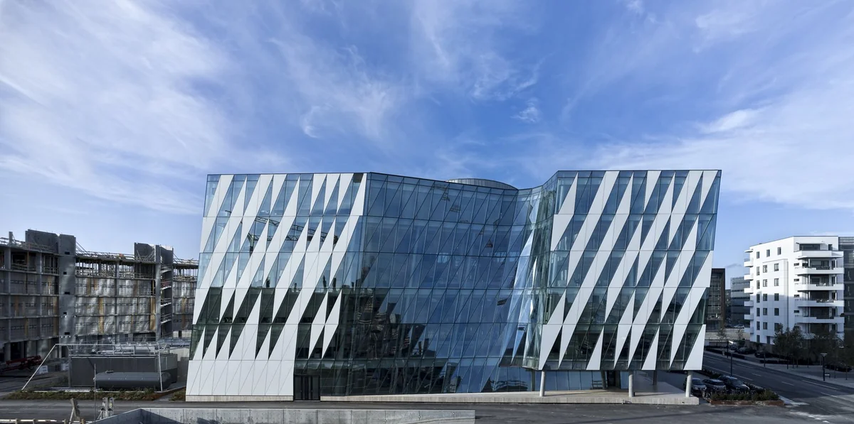 ​Saxo Bank: Azərbaycanın AİİB-ə üzv olması vacib addımdır
