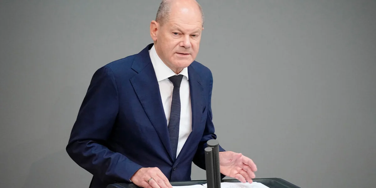 Scholz party seeks investment, taxes on wealthy in leaked paper