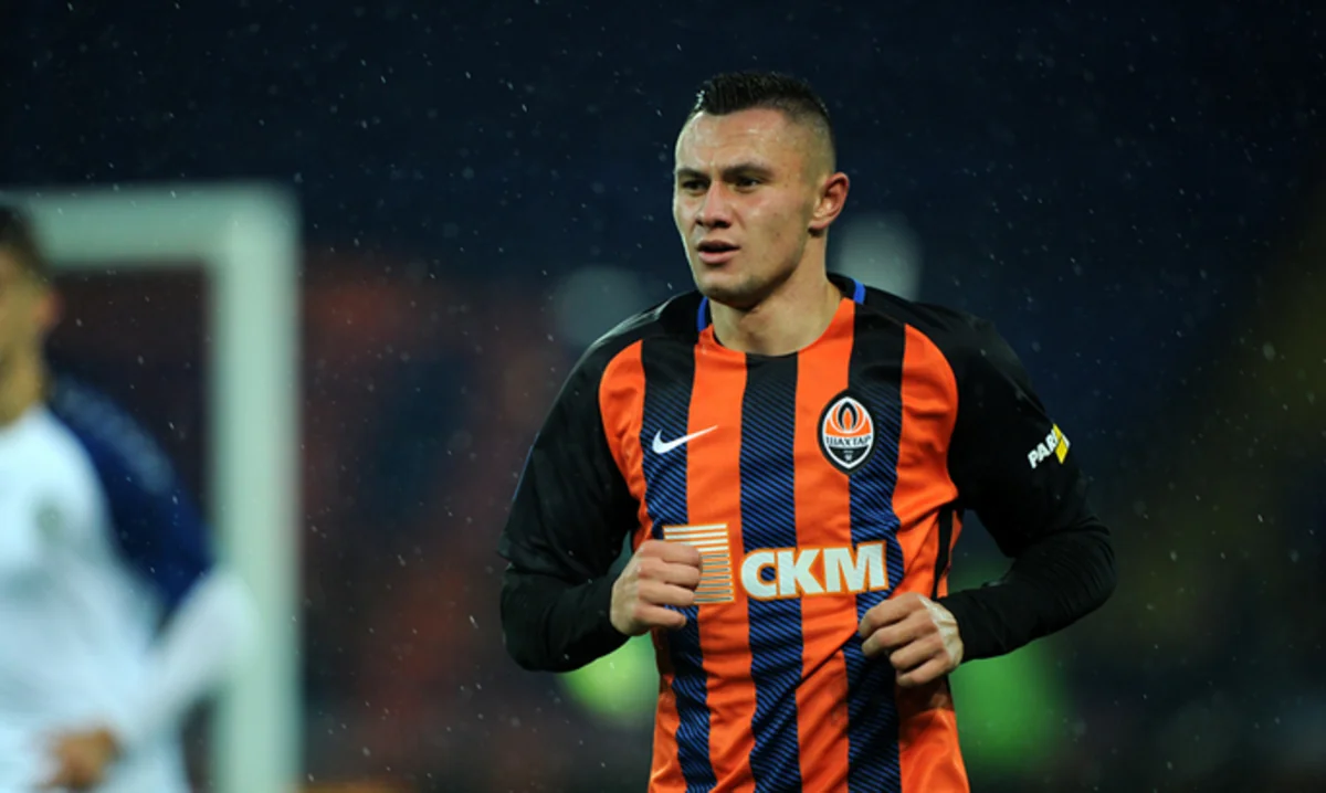 Шахтер приобрел игрока соперника Карабаха