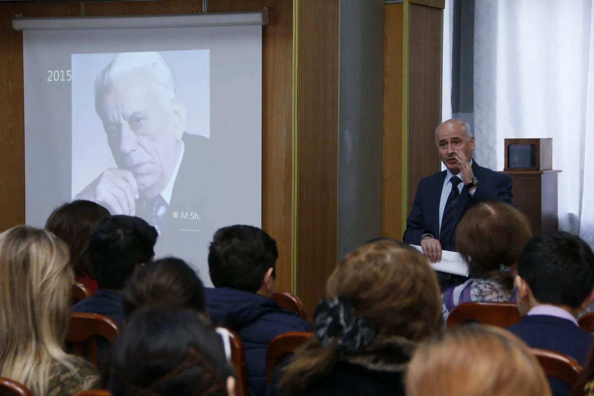 Teatr Muzeyində Bəxtiyar Vahabzadənin 90 illik yubileyi qeyd olunub