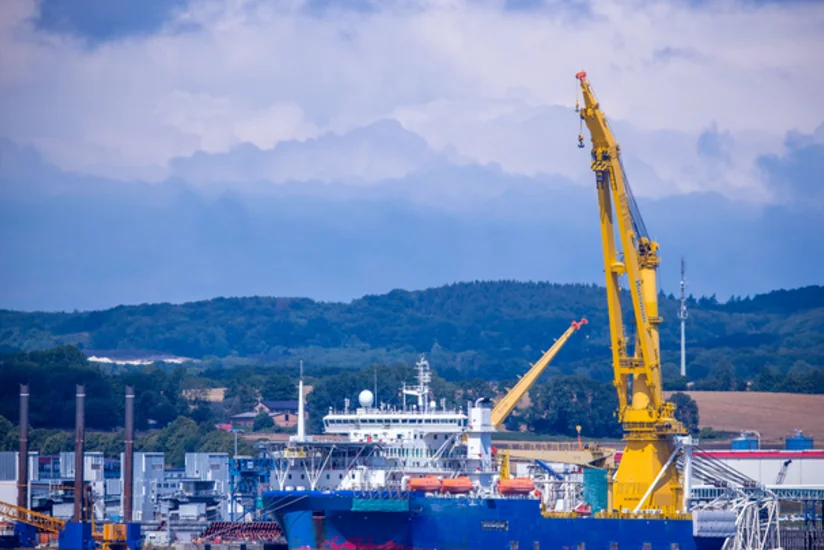 В германском порту задержано судно по подозрению в нарушении санкций против РФ