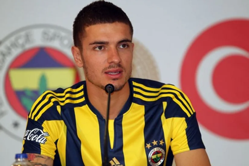 Fenerbahçe signs contract with Russian footballer