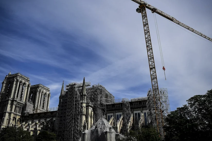 Во Франции приступили к реставрации шпиля Собора Парижской Богоматери