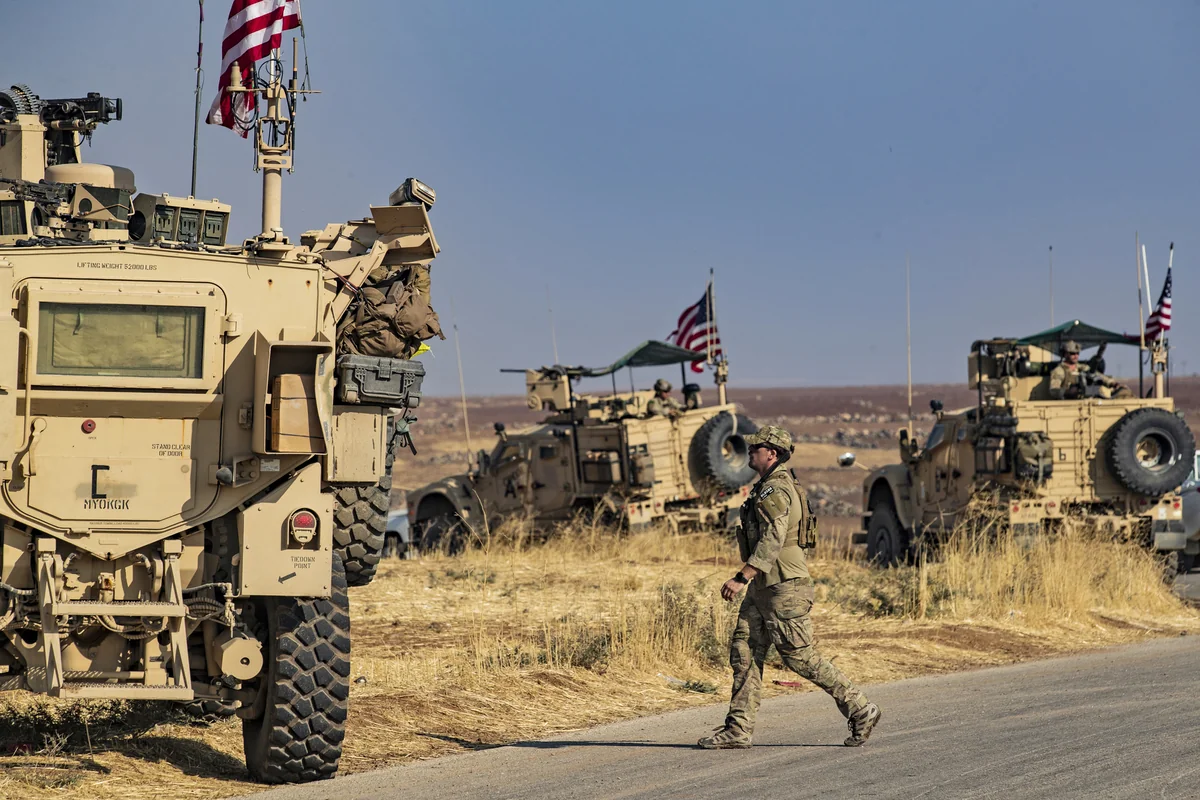 СМИ: США направили в Сирию военное оборудование и боеприпасы для боевиков PKK