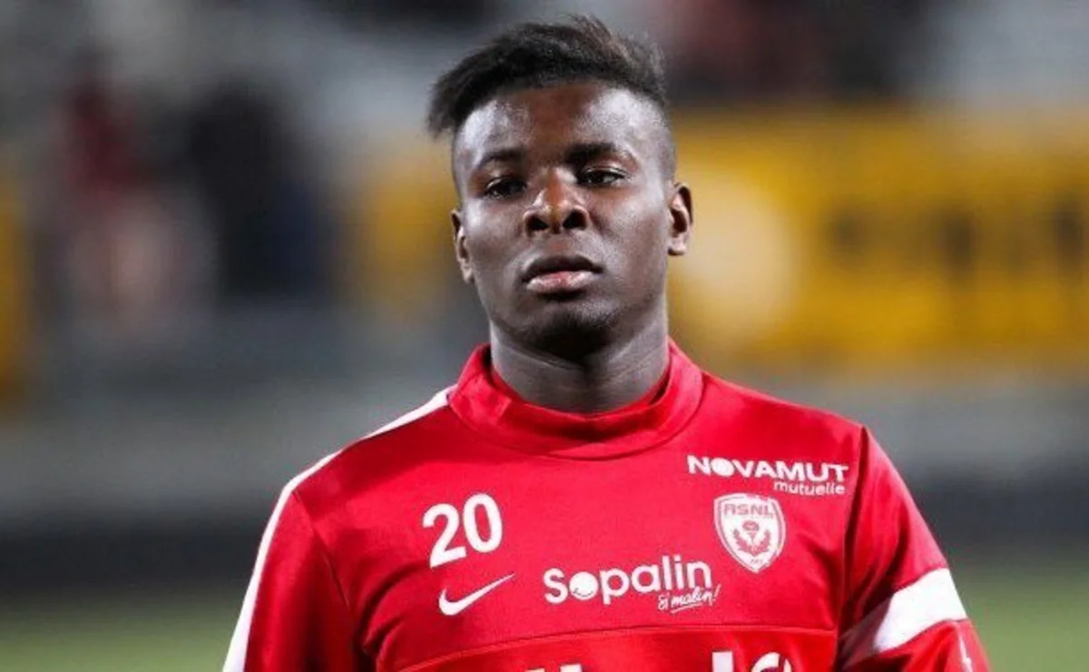 Neftçinin potensial rəqibi Qəbələyə qarşı oynamış futbolçunu transfer edib