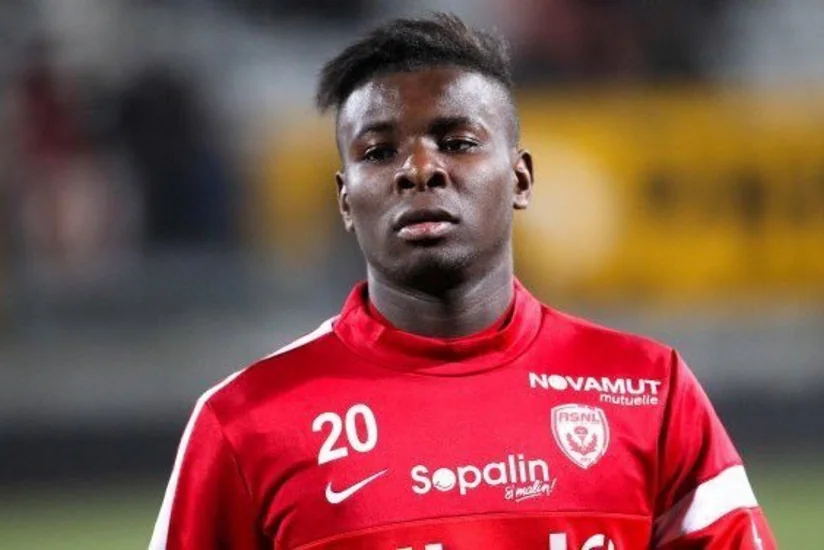 Neftçinin potensial rəqibi Qəbələyə qarşı oynamış futbolçunu transfer edib