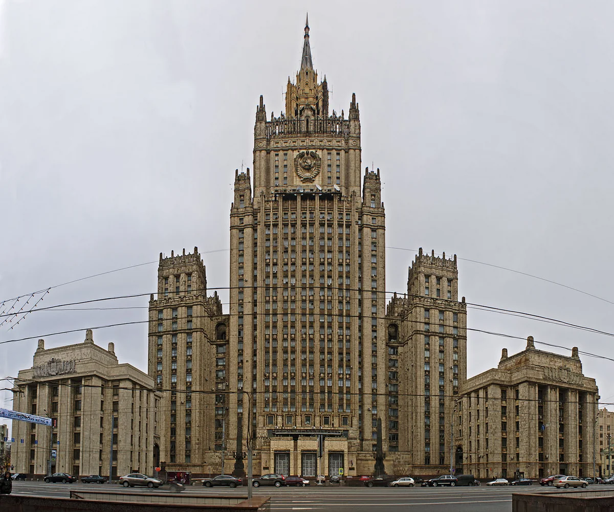 МИД РФ: У России есть достойный ответ на любую попытку силового давления США