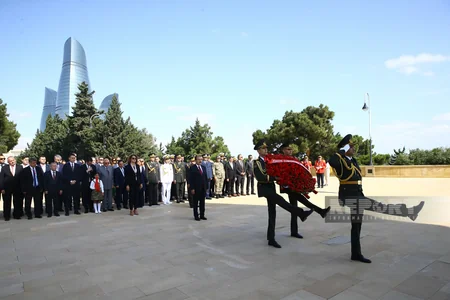 Türkiyə səfiri: Azərbaycanın dörd bir tərəfində dəfn edilmiş yüzlərlə şəhidimiz qardaşlığımızın dərin tarixini göstərir