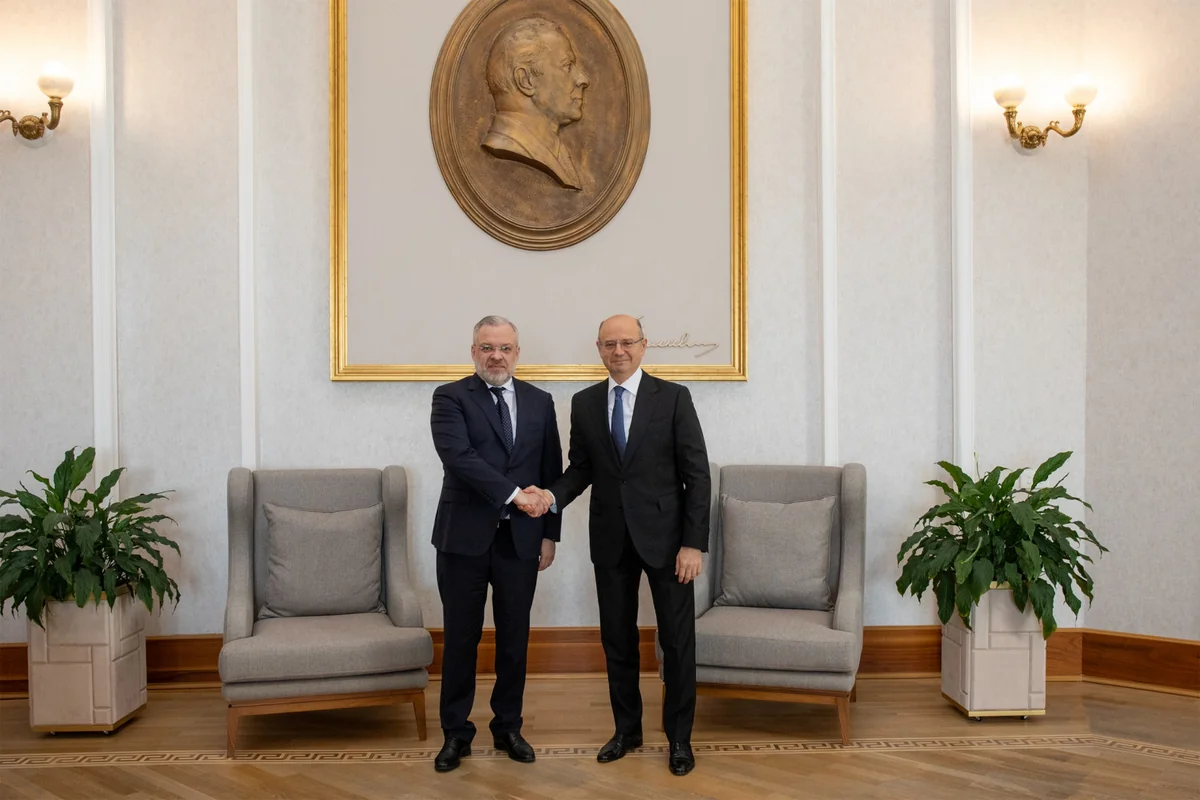 Ukrayna və Azərbaycan qaz tədarükünü müzakirə edib və iqtisadi əməkdaşlıq planını imzalayıb