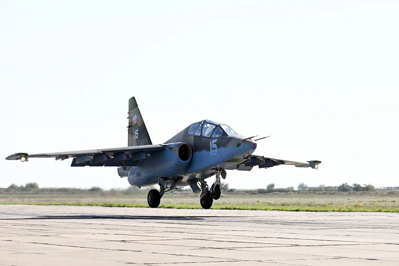 Azərbaycanın hərbi təyyarələri çətin pilotaj və döyüş manevrləri üzrə tapşırıqları icra ediblər